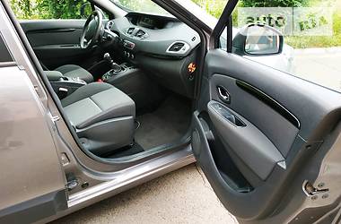 Мінівен Renault Grand Scenic 2012 в 