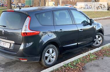 Мінівен Renault Grand Scenic 2009 в 