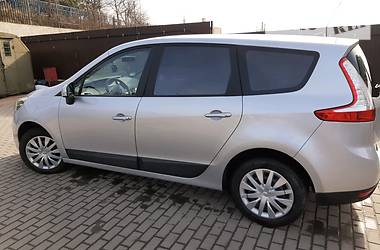 Мінівен Renault Grand Scenic 2012 в 