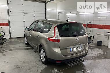 Минивэн Renault Grand Scenic 2010 в Ровно