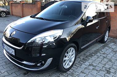 Мінівен Renault Grand Scenic 2012 в 