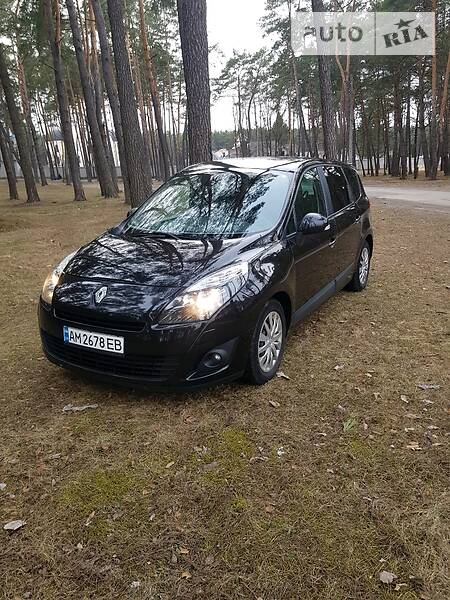 Універсал Renault Grand Scenic 2010 в Житомирі