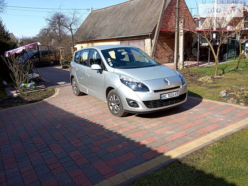 Універсал Renault Grand Scenic 2011 в Городку