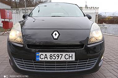 Мінівен Renault Grand Scenic 2010 в 