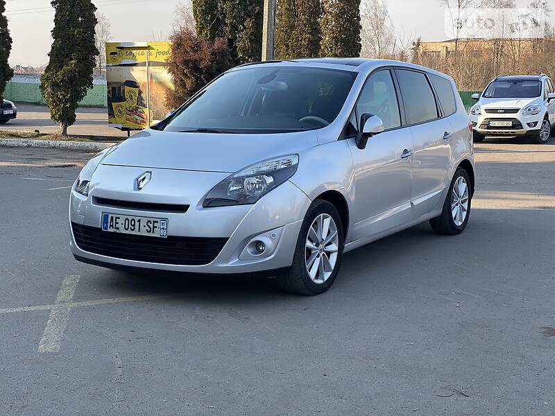 Мінівен Renault Grand Scenic 2010 в Дубні