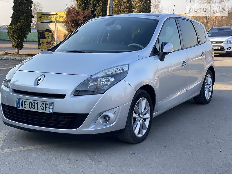 Мінівен Renault Grand Scenic 2010 в Дубні