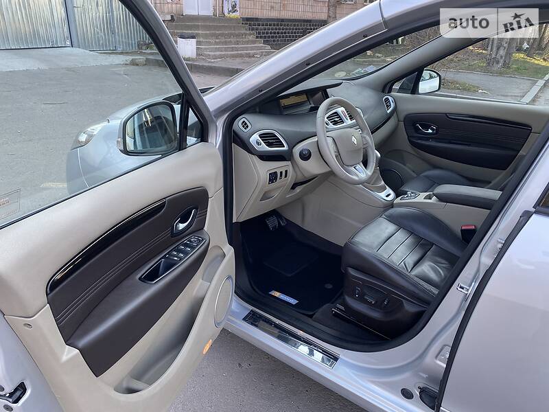 Мінівен Renault Grand Scenic 2010 в Дубні