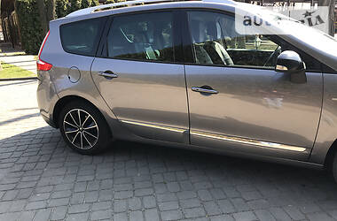 Мінівен Renault Grand Scenic 2013 в 