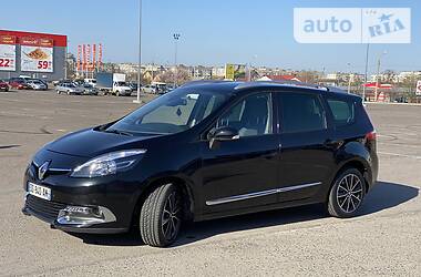 Мінівен Renault Grand Scenic 2015 в 