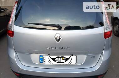 Мінівен Renault Grand Scenic 2012 в 