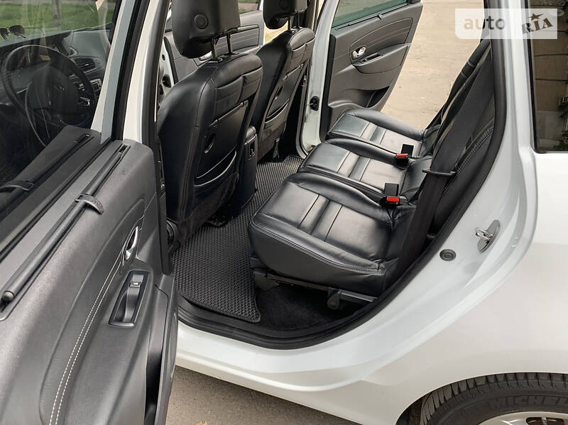 Мінівен Renault Grand Scenic 2014 в Києві фото 14 Мінівен Renault Grand Scenic 2014 в Києві