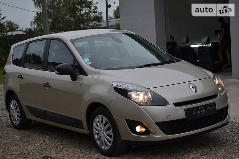 Мінівен Renault Grand Scenic 2010 в Калуші