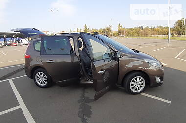 Универсал Renault Grand Scenic 2010 в Кривом Роге