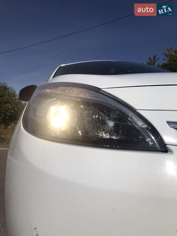 Минивэн Renault Grand Scenic 2012 в Львове фото 29 Минивэн Renault Grand Scenic 2012 в Львове