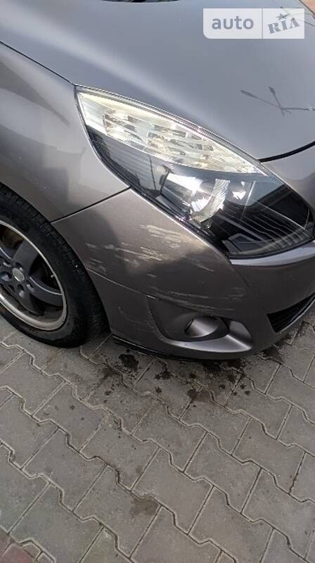 Мінівен Renault Grand Scenic 2011 в Львові