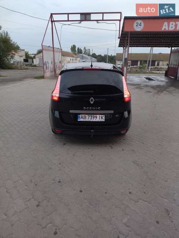 Минивэн Renault Grand Scenic 2011 в Тростянце