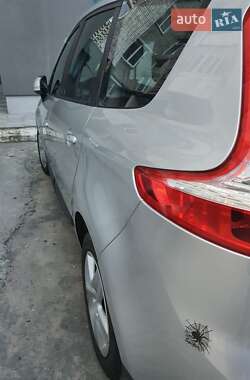 Минивэн Renault Grand Scenic 2012 в Новояворовске