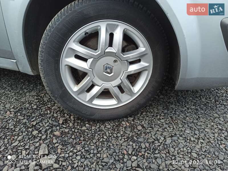Минивэн Renault Grand Scenic 2005 в Луцке фото 9 Минивэн Renault Grand Scenic 2005 в Луцке