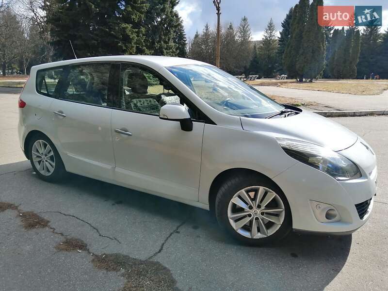 Минивэн Renault Grand Scenic 2009 в Желтых Водах