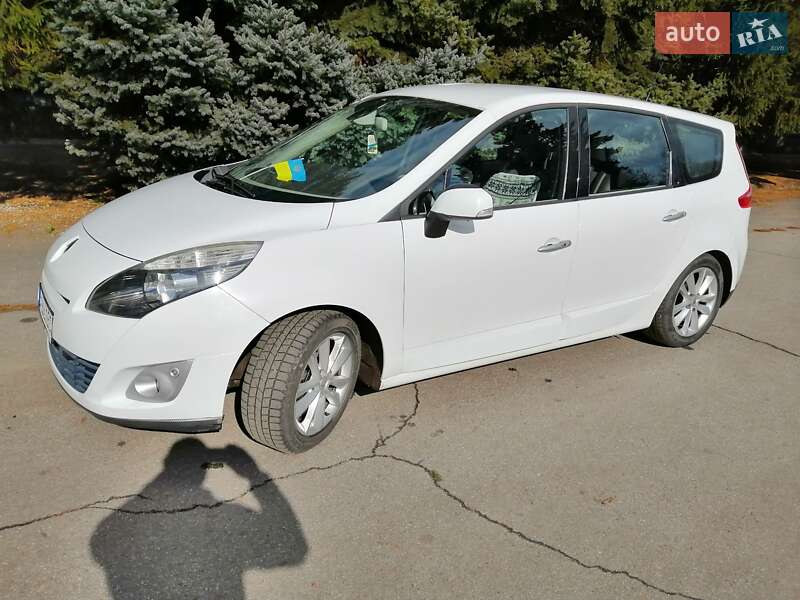 Минивэн Renault Grand Scenic 2009 в Желтых Водах