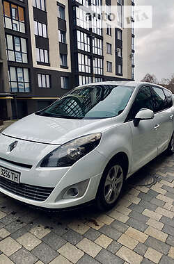 Мінівен Renault Grand Scenic 2010 в Івано-Франківську