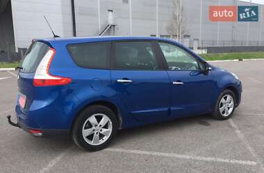 Минивэн Renault Grand Scenic 2009 в 