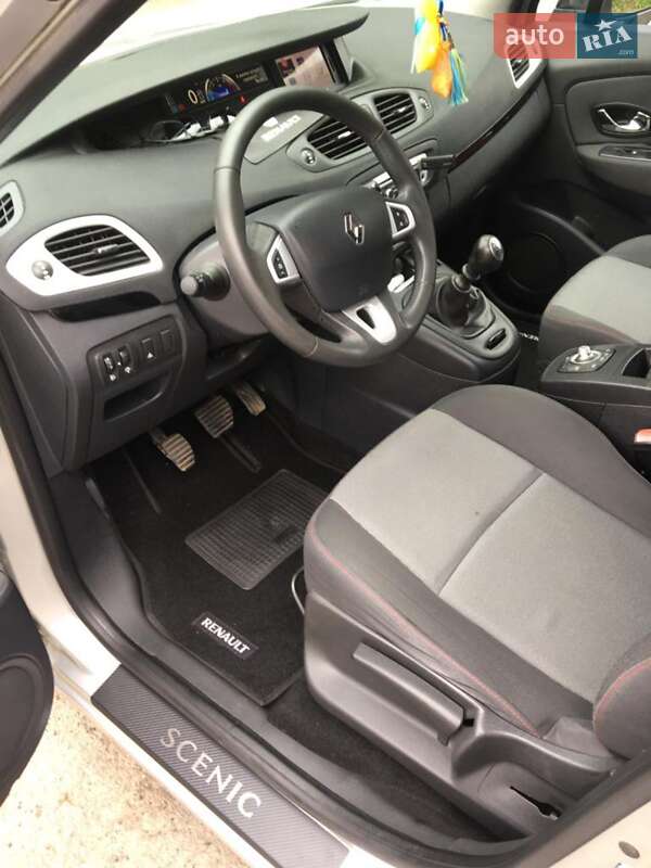 Минивэн Renault Grand Scenic 2013 в Калуше