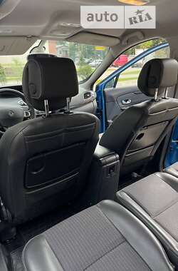 Минивэн Renault Grand Scenic 2012 в 
