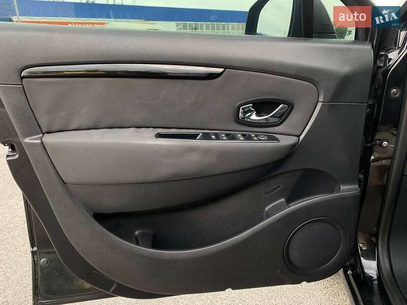 Мінівен Renault Grand Scenic 2012 в Луцьку