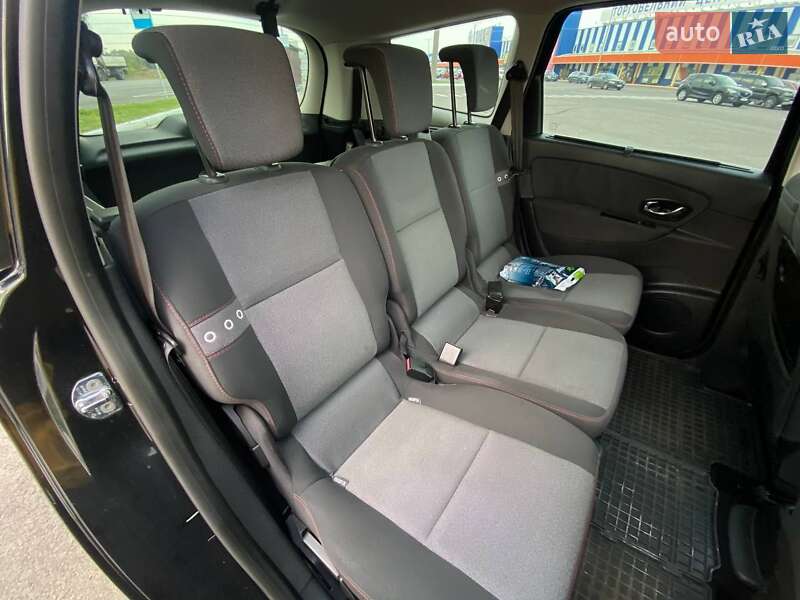 Мінівен Renault Grand Scenic 2012 в Луцьку