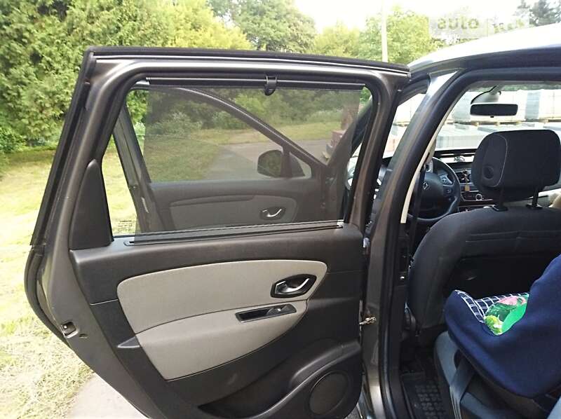 Мінівен Renault Grand Scenic 2011 в Івано-Франківську