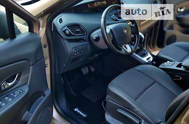 Мінівен Renault Grand Scenic 2016 в 