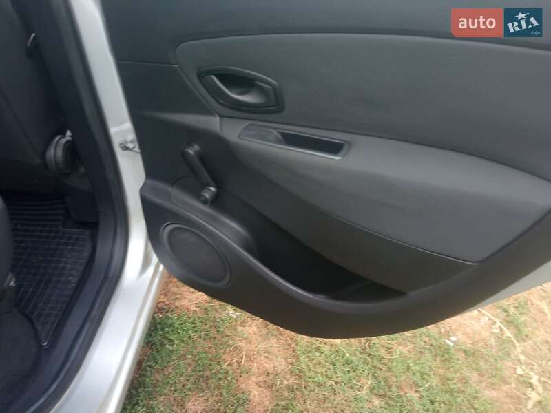 Минивэн Renault Grand Scenic 2010 в Белогорье