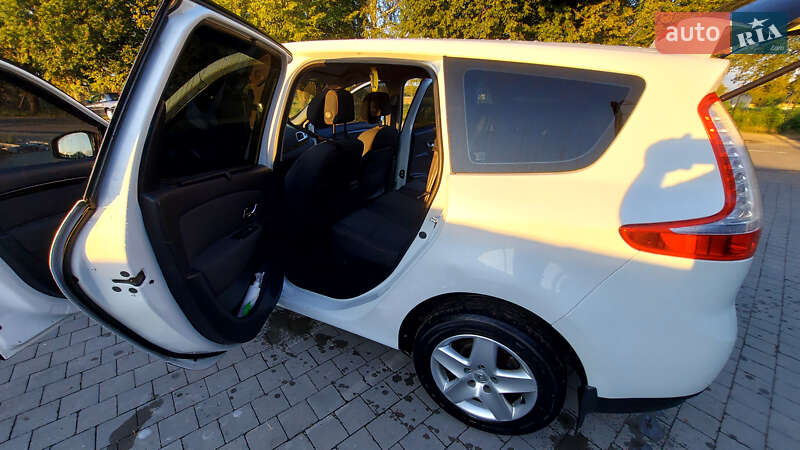 Мінівен Renault Grand Scenic 2012 в Львові