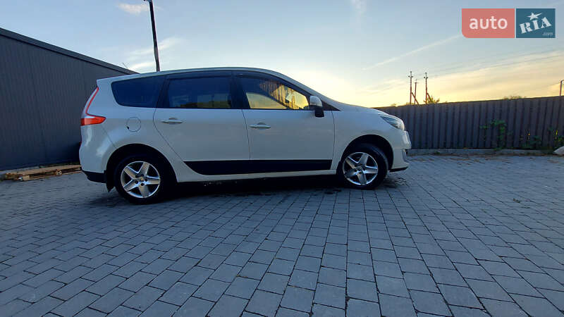 Мінівен Renault Grand Scenic 2012 в Львові