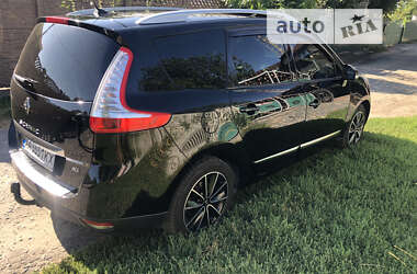 Мінівен Renault Grand Scenic 2012 в 