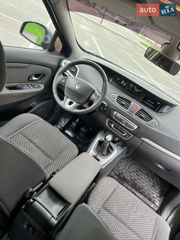 Мінівен Renault Grand Scenic 2011 в Києві