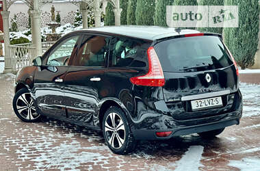 Минивэн Renault Grand Scenic 2011 в 