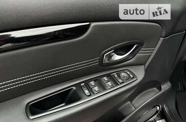 Минивэн Renault Grand Scenic 2011 в 