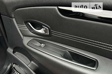 Минивэн Renault Grand Scenic 2011 в 