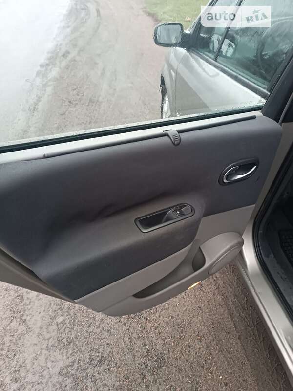 Минивэн Renault Grand Scenic 2006 в Тальном