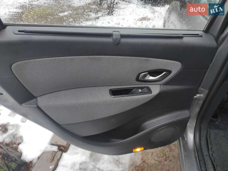 Renault Grand Scenic 2011