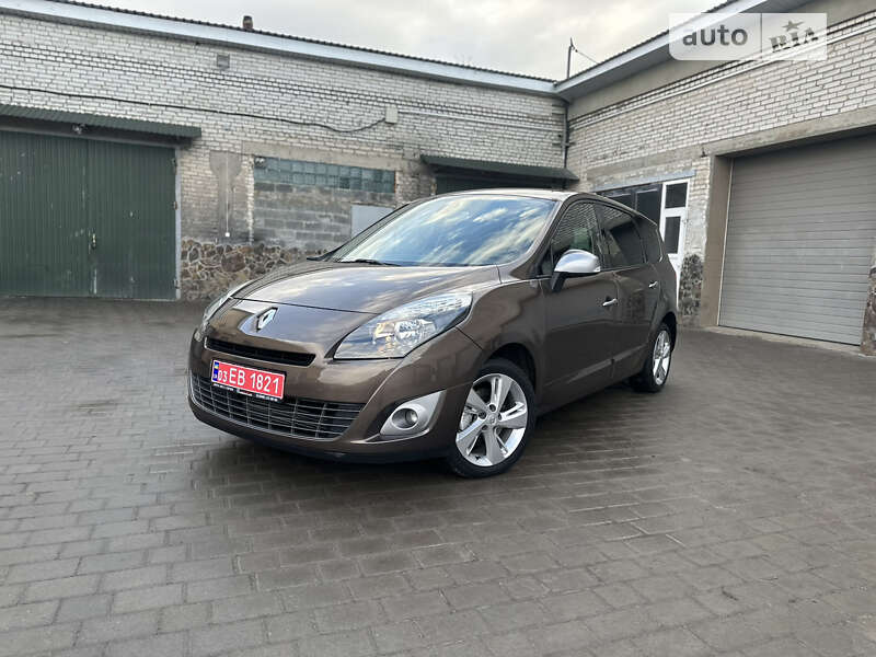 7-местный Renault Grand Scenic получил 20-дюймовые колеса «в базе»