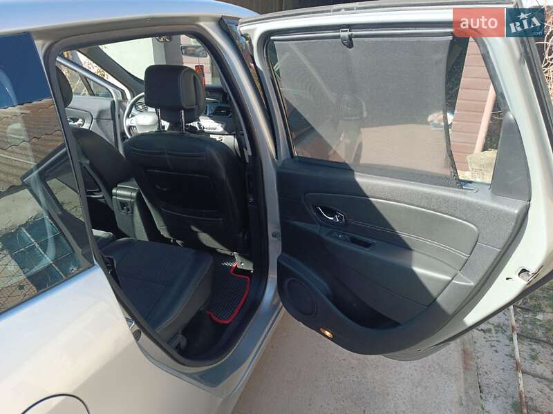 Мінівен Renault Grand Scenic 2012 в Вітовському районі фото 16 Мінівен Renault Grand Scenic 2012 в Вітовському районі