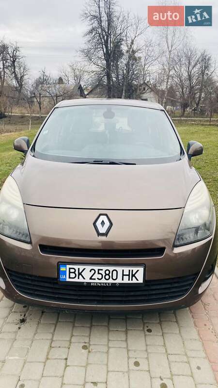 Минивэн Renault Grand Scenic 2009 в Ровно