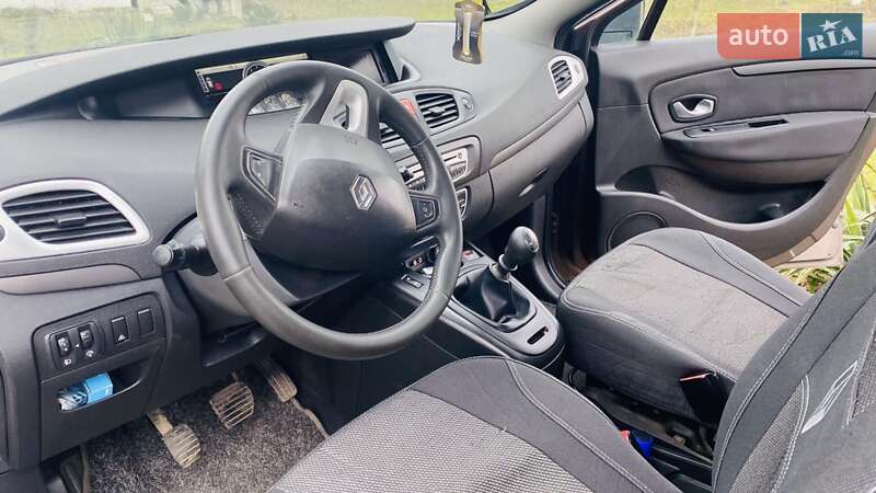 Минивэн Renault Grand Scenic 2009 в Ровно