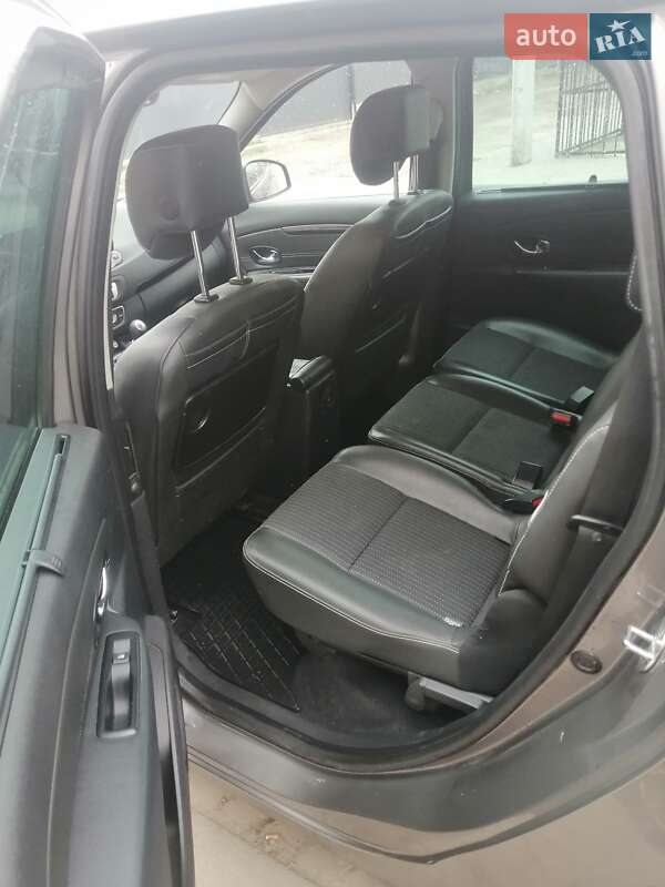 Минивэн Renault Grand Scenic 2015 в Львове