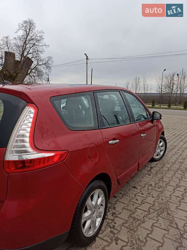 Минивэн Renault Grand Scenic 2009 в Красилове