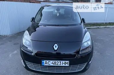 Renault Grand Scenic 2011