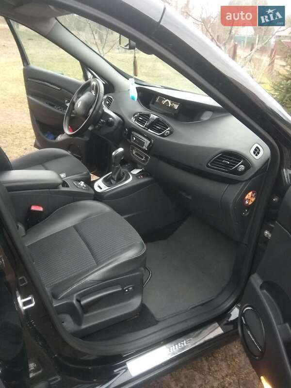 Минивэн Renault Grand Scenic 2013 в Каменском